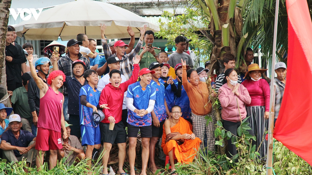 soi noi dua ghe ngo mini, gin giu net dep van hoa khmer tai can tho hinh anh 5