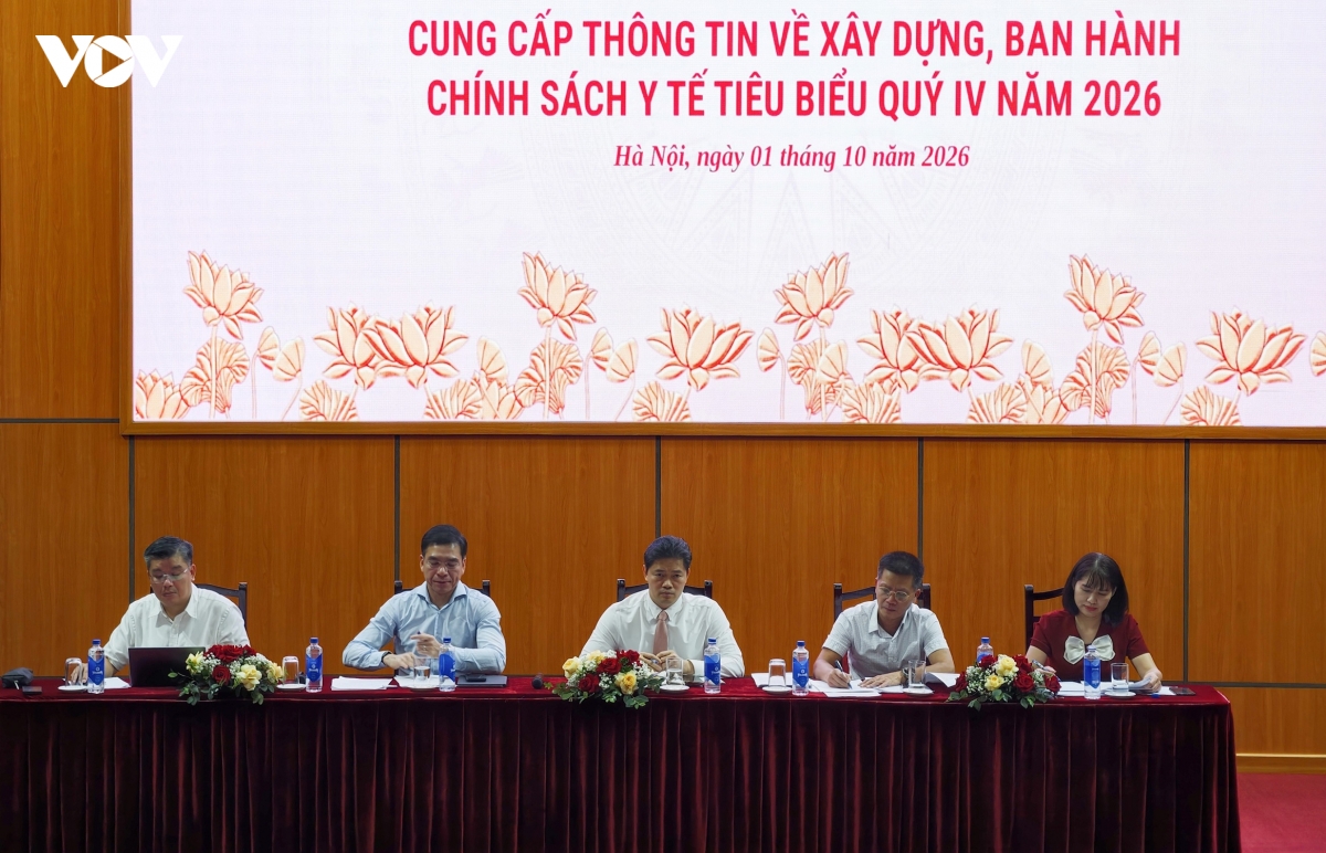 nhung nhan vien y te nao se co lo trinh nang phu cap len 100 hinh anh 1
