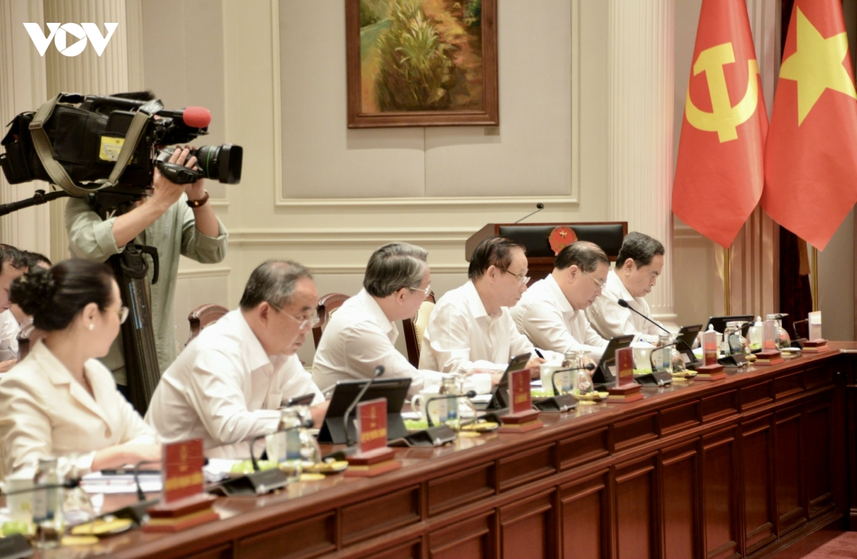 tong bi thu, chu tich nuoc hop ban chi dao t.U ve doi ngoai va hoi nhap quoc te hinh anh 5