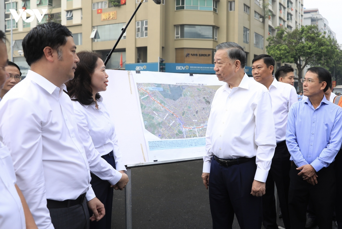 tong bi thu, chu tich nuoc to lam kiem tra cong trinh trong diem cua ha noi hinh anh 2