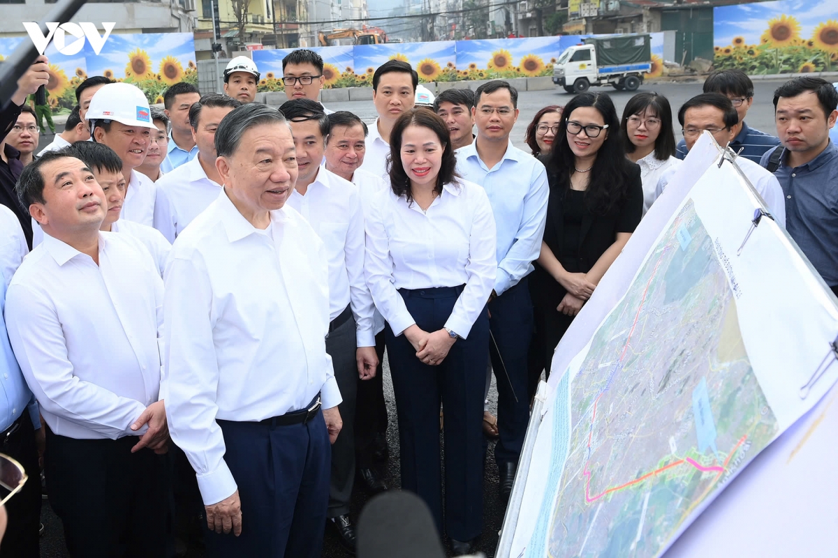 tong bi thu, chu tich nuoc to lam kiem tra cong trinh trong diem cua ha noi hinh anh 1