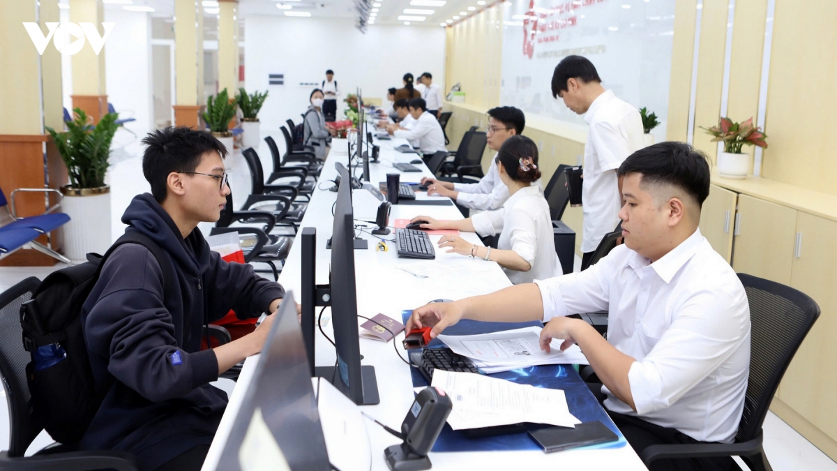 tp.hcm quy dinh 4 muc chi thu nhap tang them cho cong chuc, vien chuc hinh anh 1