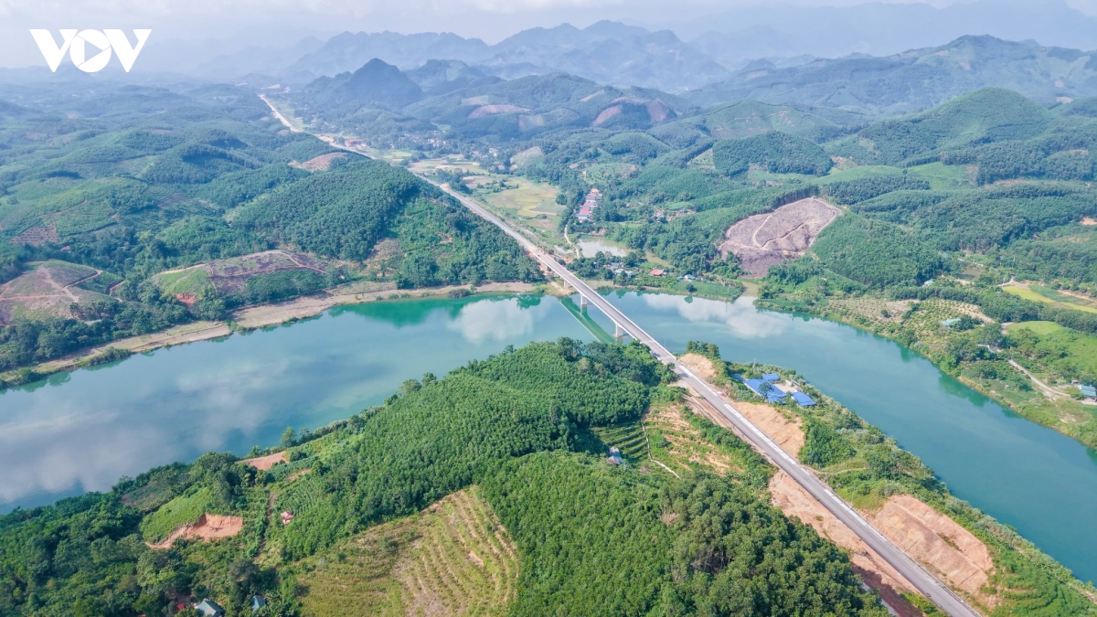 cao toc tuyen quang ha giang 5 goi thau xay duong can tang toc ve dich hinh anh 3