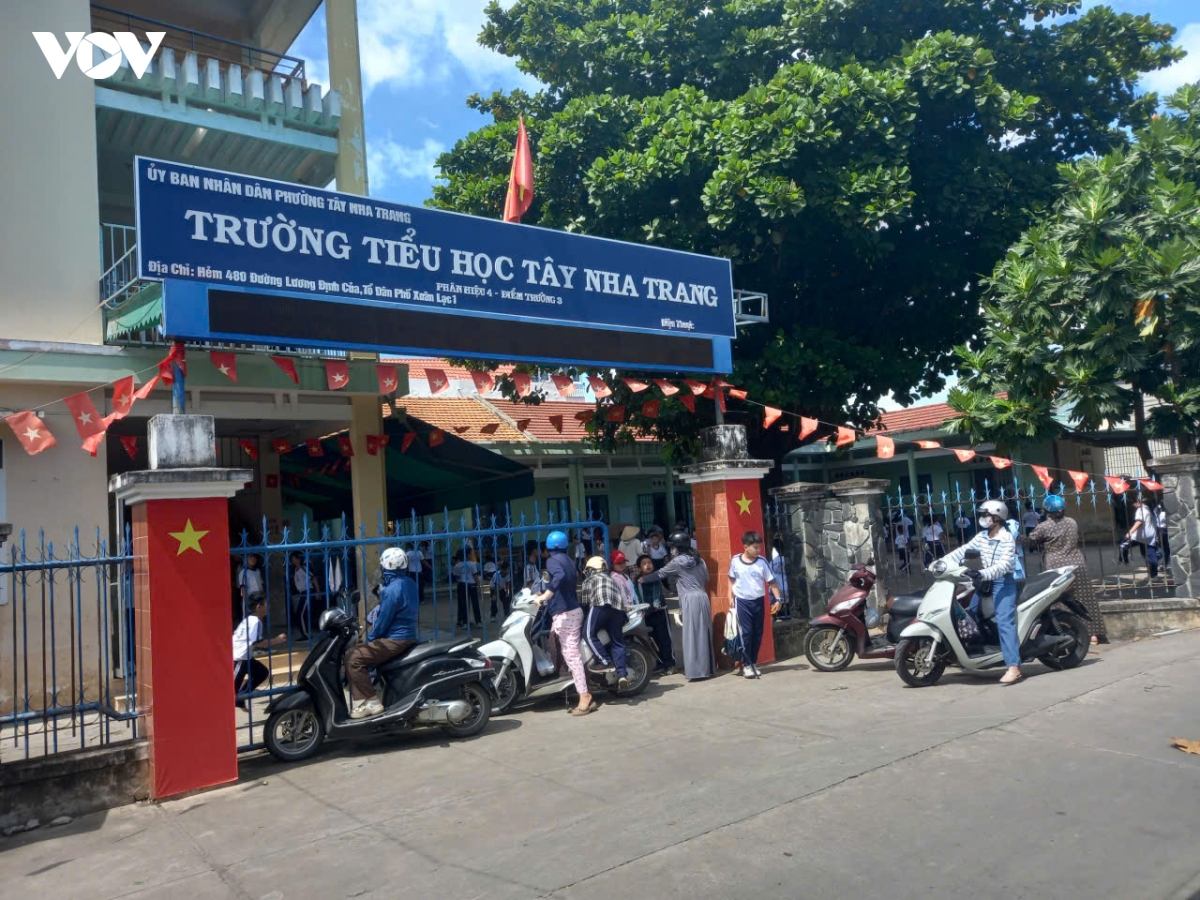 mot so dia phuong o khanh hoa de xuat tach cac truong co quy mo qua lon sau sap nhap hinh anh 3
