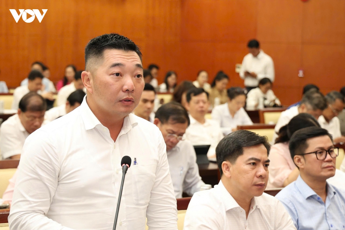 tp.hcm tang toc giai ngan dau tu cong, huong toi muc tieu 100 hinh anh 1
