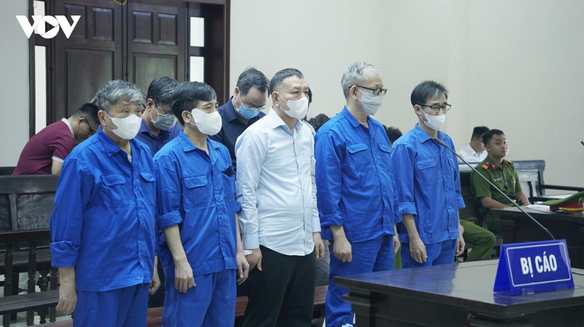 Cựu Bộ trưởng Nguyễn Thị Kim Tiến được giảm 3 năm tù nhưng không hưởng án treo