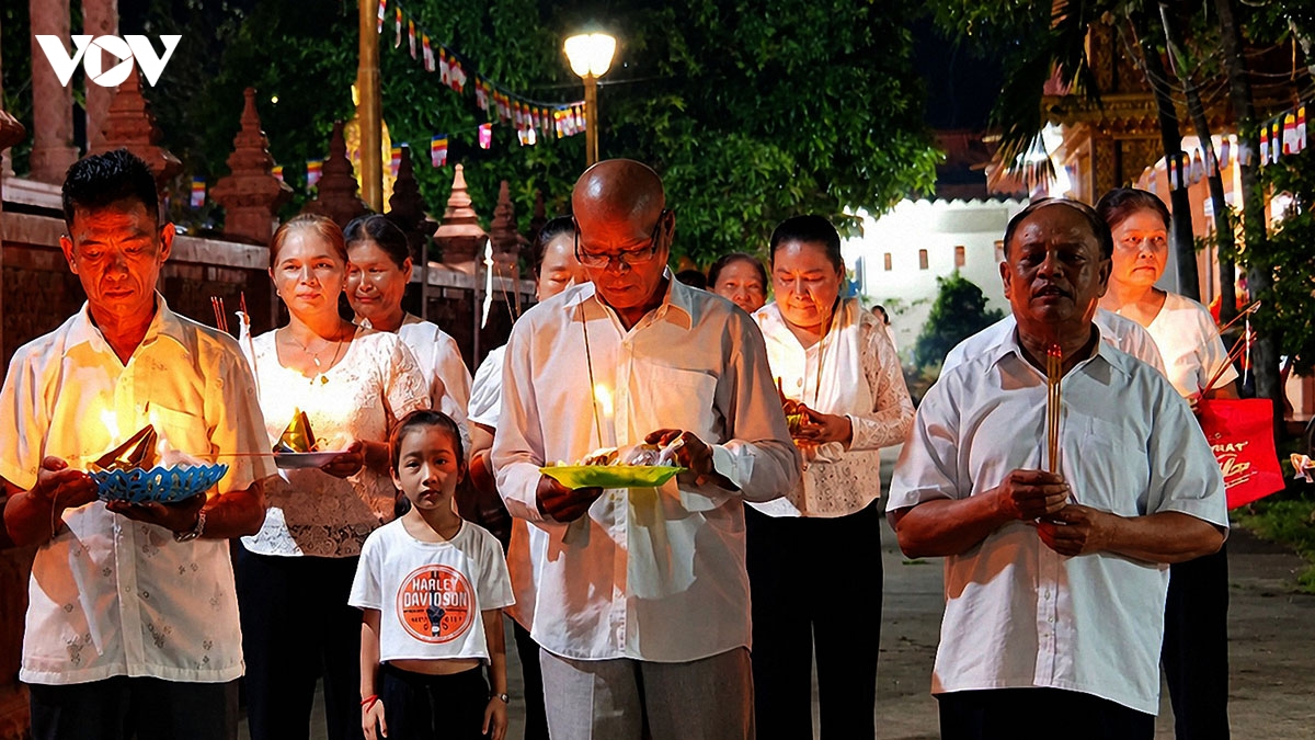 net dep trong tuc dat com vat mua sen Don ta cua dong bao khmer nam bo hinh anh 4