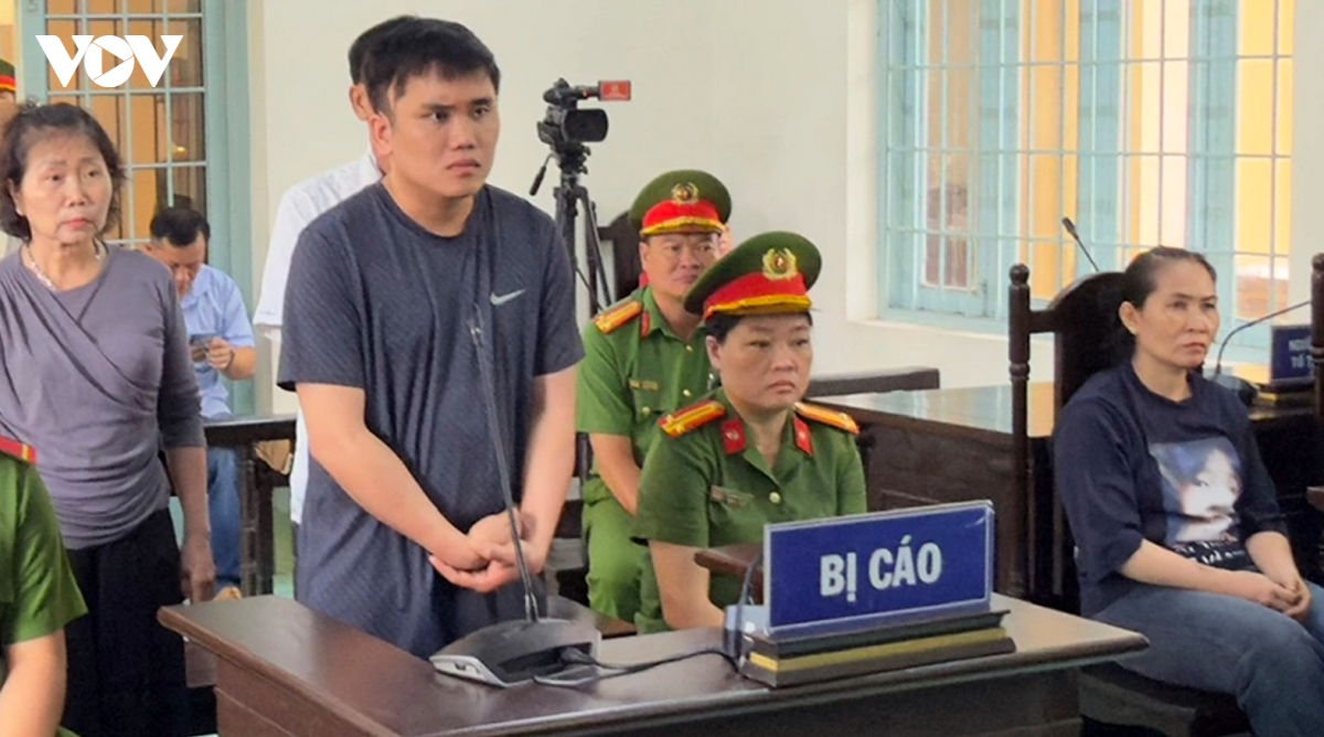 vu nu sinh tu vong o vinh long toa so tham tuyen phat tai xe 30 thang tu hinh anh 1