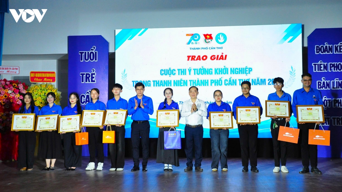 thanh nien can tho bien tinh yeu to quoc thanh hanh dong thiet thuc hinh anh 5