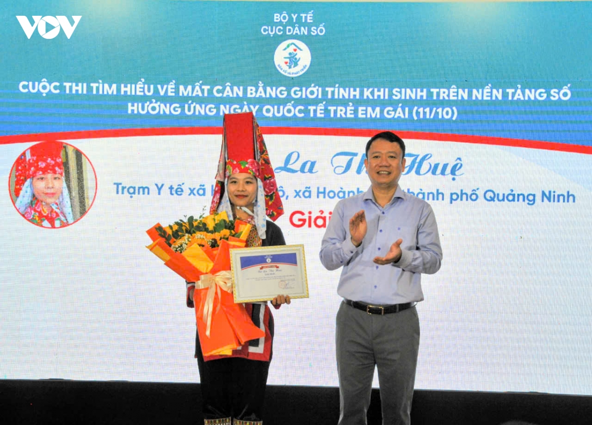 xoa dinh kien phai sinh con trai de noi doi tong duong hinh anh 3
