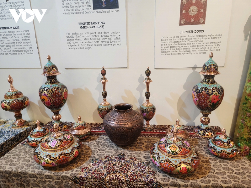 イラン ペルシャ 手彫り 彫金 七宝 鏡 骨董品 アンティーク f4556e867825dc7b8534.jpg