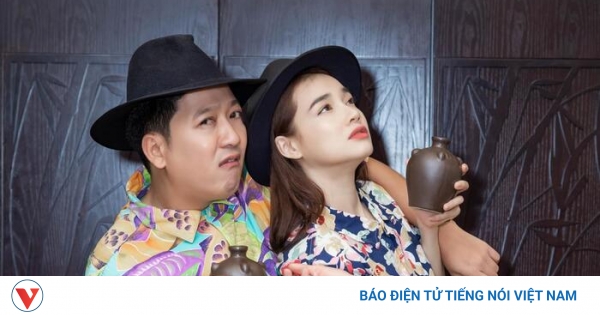 Trường Giang, Nhã Phương diện đồ đôi, đi dép tổ ong ... - VOV