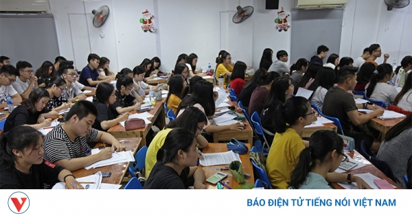 Giáo viên dạy thêm thu nhập cả trăm triệu mỗi tháng là chuyện bình thường?