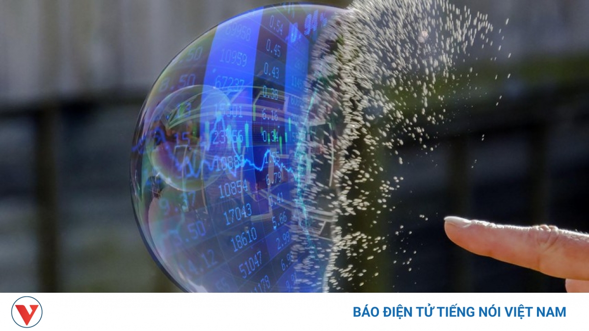 Dòng tiền "chảy" mạnh vào thị trường chứng khoán, BĐS: Cẩn trọng rủi ro bong bóng tài sản - Vimarsana News