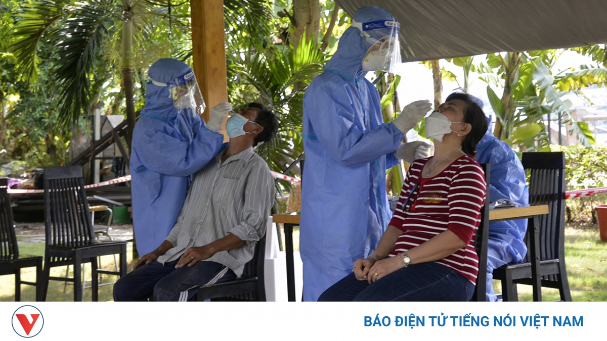 Ngày đầu TP.HCM giãn cách theo Chỉ thị 16: Người dân đồng lòng, cùng thực hiện - Vimarsana News