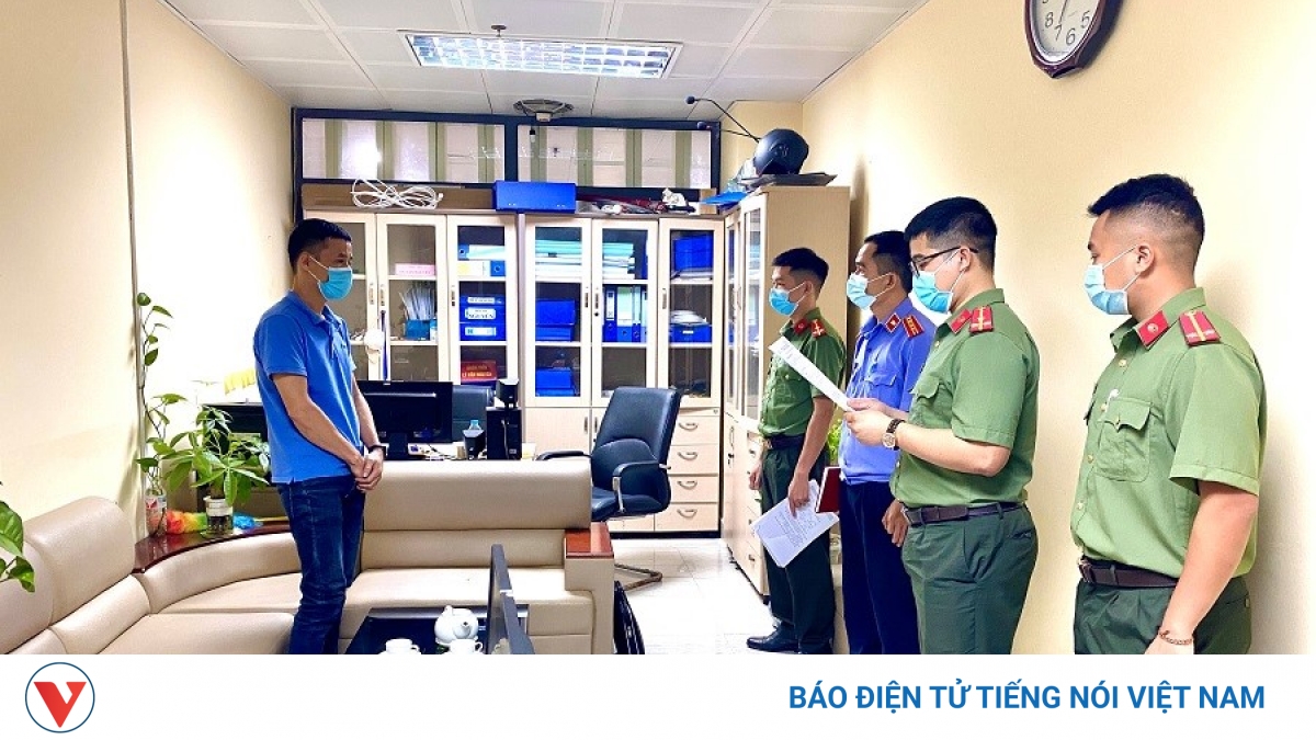 Bắt giữ 2 cán bộ Ban Quản lý Kinh tế cửa khẩu về tội làm giả giấy tờ - Vimarsana News