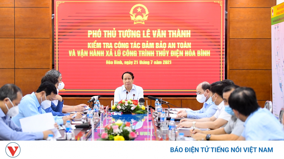 Phó Thủ tướng Lê Văn Thành: "Đôi khi phải hy sinh lợi ích riêng vì việc chung" - Vimarsana News