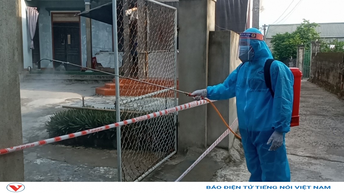 Hai mẹ con từ TP. HHCM về Hà Tĩnh dương tính với virus SARS-CoV-2 - Vimarsana News
