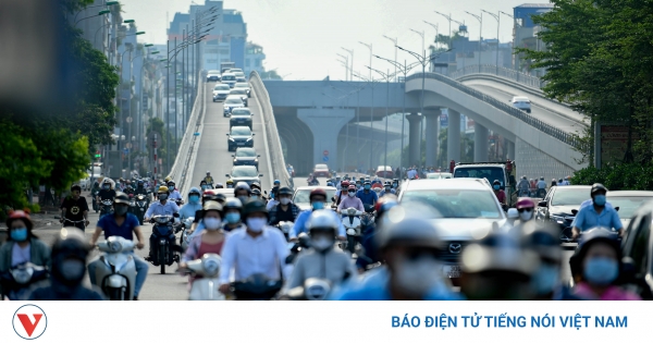 Người dân Hà Nội vẫn túa ra đường bất chấp dịch Covid-19 ...