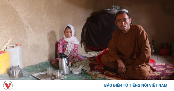 Bi kịch các gia đình Afghanistan phải bán con gái để có tiền ...