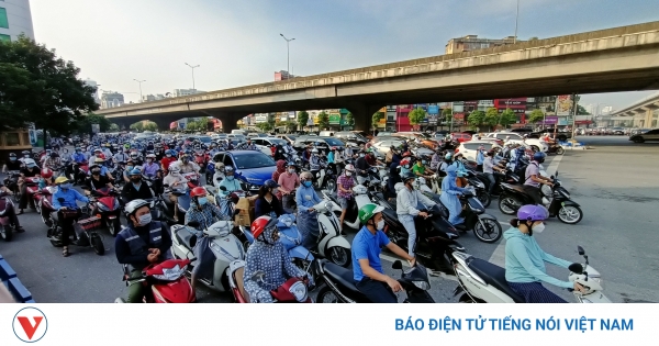 Hà Nội cấm xe máy khu vực nội đô từ năm 2025: Nóng vội quá sẽ hỏng việc