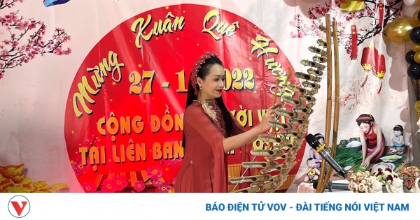 Tết gắn kết và lan tỏa yêu thương trong cộng đồng người Việt ...