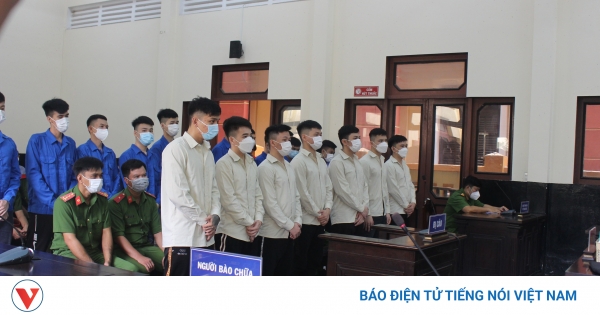 Vụ nổ súng tại quán karaoke làm 4 người thương vong, 22 bị cáo …