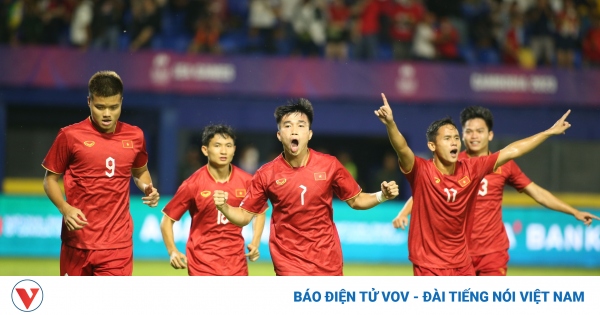 Dư âm U22 Việt Nam 2-1 U22 Malaysia: Khi thần may mắn 