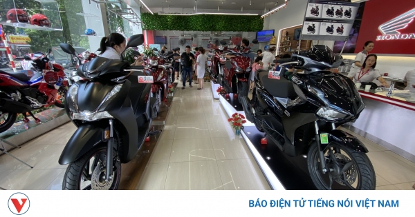 Honda Việt Nam Khởi Đầu Năm Tài Chính Mới Với Doanh Số Ấn Tượng: Xe Máy và Ô Tô Cùng Đột Phá!