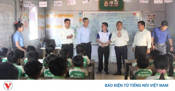 Đại sứ quán Việt Nam tại Campuchia: Chăm lo sức khỏe cho người lao động