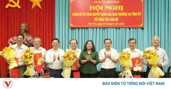 Bến Tre: Đợt nghỉ hưu sớm của cán bộ chủ chốt - Ai rời bỏ vị trí?
