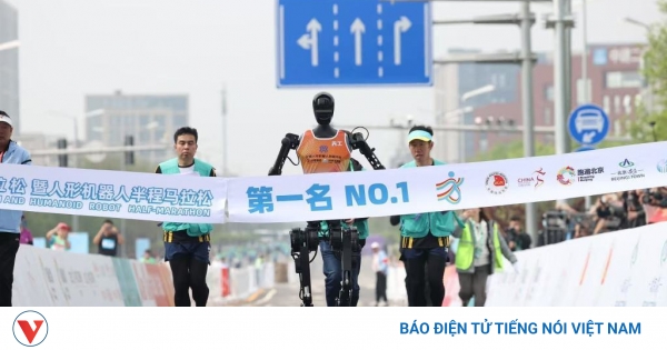 Bắc Kinh đăng cai tổ chức Đại hội thể thao robot hình người thế giới đầu tiên