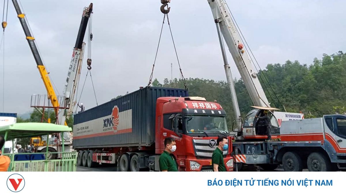 Hạ tầng logistics thiếu đồng bộ gây lãng phí, tăng chi phí doanh nghiệp