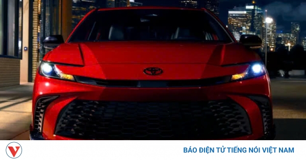 Toyota Camry 2026 Nightshade: Sự Kết Hợp Hoàn Hảo Của Phong Cách Thể Thao Và Tiết Kiệm Nhiên Liệu