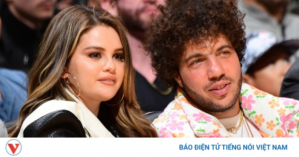 Khối tài sản của Selena Gomez và Benny Blanco khi về chung một nhà