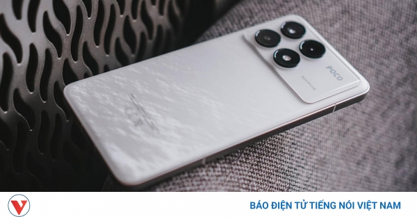 Vì sao smartphone cao cấp vẫn trầy xước như các mẫu giá rẻ