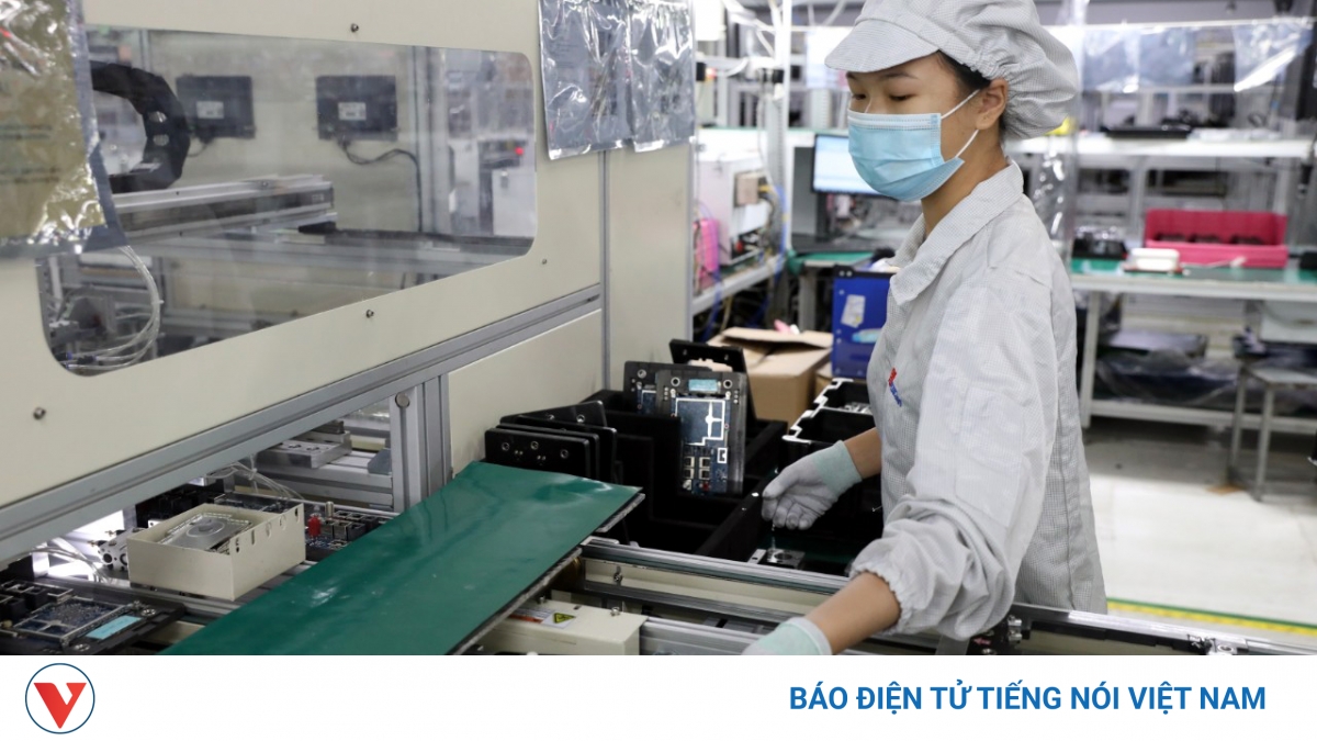 Chuyển dịch chuỗi cung ứng: Cơ hội doanh nghiệp thoát bẫy gia công