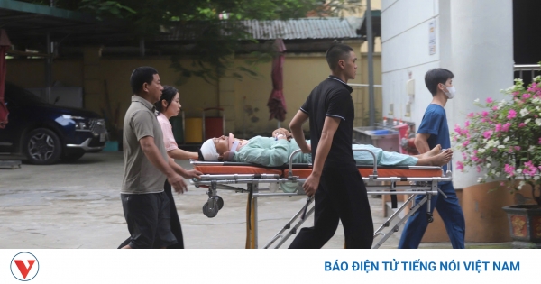 Nam sinh Hà Nội nằm cáng đến điểm thi tốt nghiệp THPT sức khỏe đã ổn định