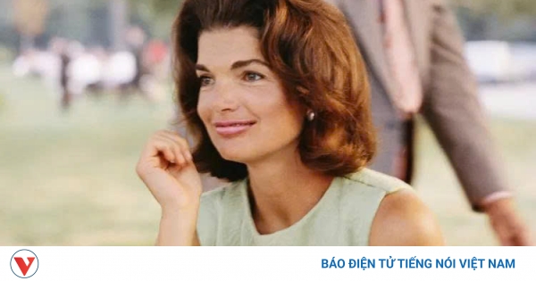 Những Hình Ảnh Hiếm Gió Đêm Về Jackie Kennedy: Khoảnh Khắc Thanh Lịch và Tinh Tế