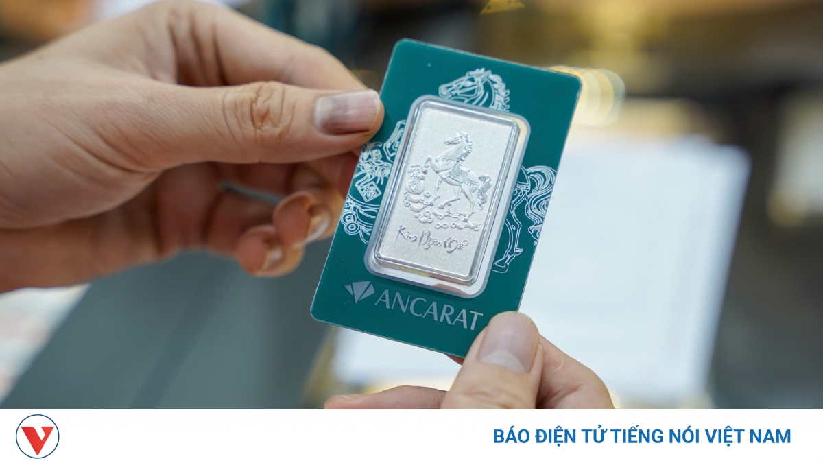 Giá bạc trong nước đạt 45,84 triệu đồng/kg - VOV.VN