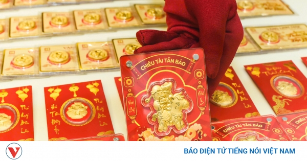 Giá vàng thế giới 8/8 áp sát 4.316 USD/oz, vàng SJC đi ngang