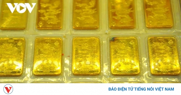 Chênh lệch giá mua - bán vàng 3 triệu đồng/lượng giữa các thương hiệu ngày 9/8