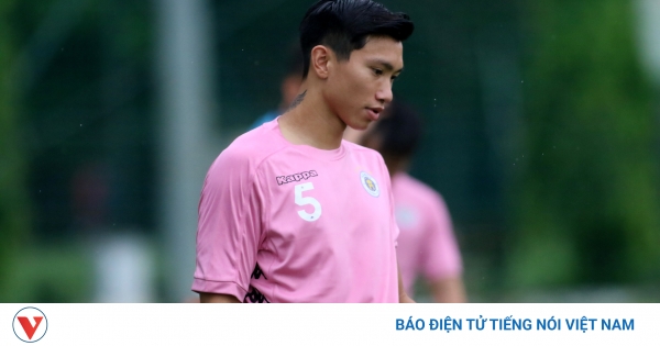 Văn Hậu "tươi rói" trong ngày đầu trở lại tập luyện cùng ...