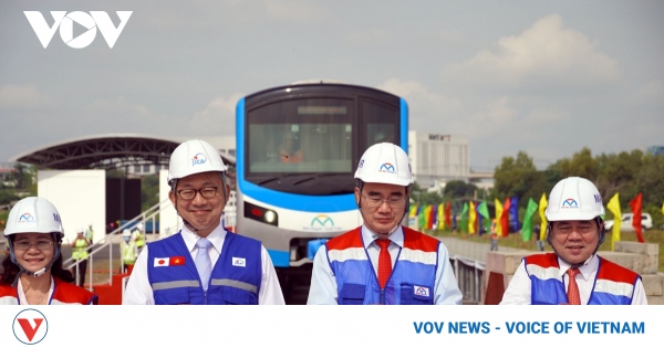 HCM City welcomes first train on Metro Line No 1 Ben Thanh - Suoi Tien ...