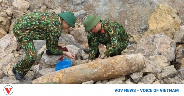 Quang Binh safely removes wartime bomb - Vimarsana News