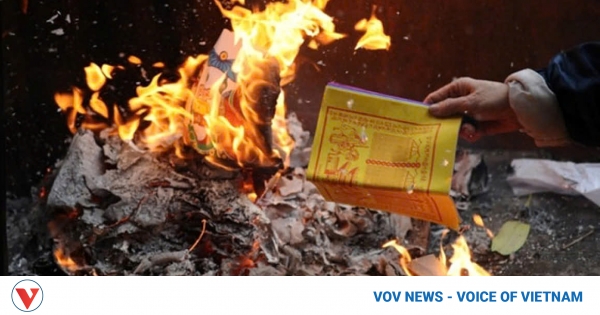 The custom of burning paper offerings during Lunar New Year celebration