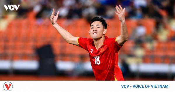 Vietnam beat Thailand 2-0 to take control of ASEAN Cup final