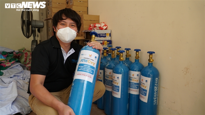 'Cha đẻ' ATM gạo thành lập thêm ATM oxy giao tận nhà bệnh nhân COVID-19 - 4
