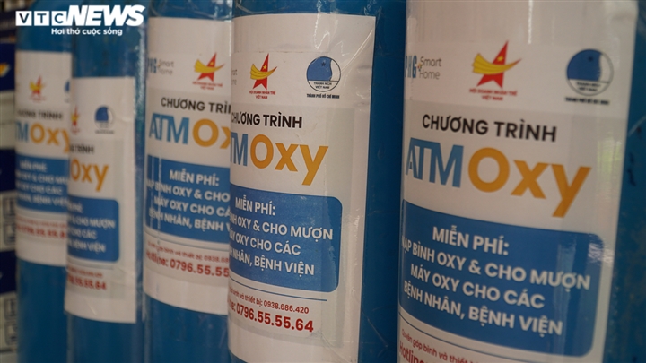 'Cha đẻ' ATM gạo thành lập thêm ATM oxy giao tận nhà bệnh nhân COVID-19 - 6