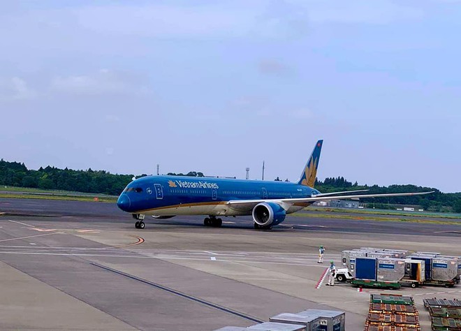 'Lính ngoại giao' thời Covid-19 vì đồng bào sẵn sàng đối mặt nguy hiểm thành F1 - ảnh 1